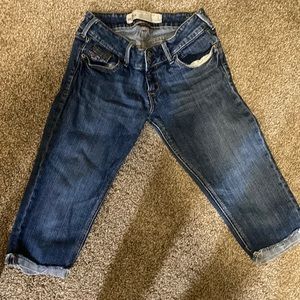 Hollister Cropped/ Capris 1